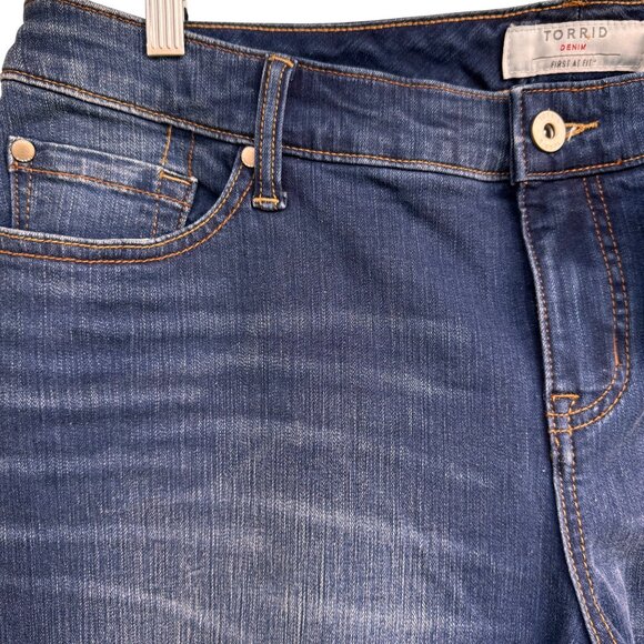 Torrid Denim 20R Relaxed Boot Blue Fortune Jeans Dark Wash Cotton Spandex New - Picture 9 of 15